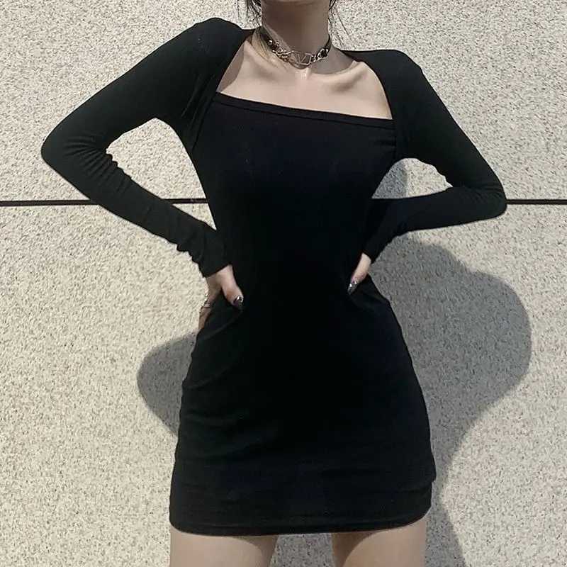 Square Neck Bodycon Dress: Women's Elegant Solid Mini Dress, Long Sleeve, Slim Fit for Party & Casual Wear C260312