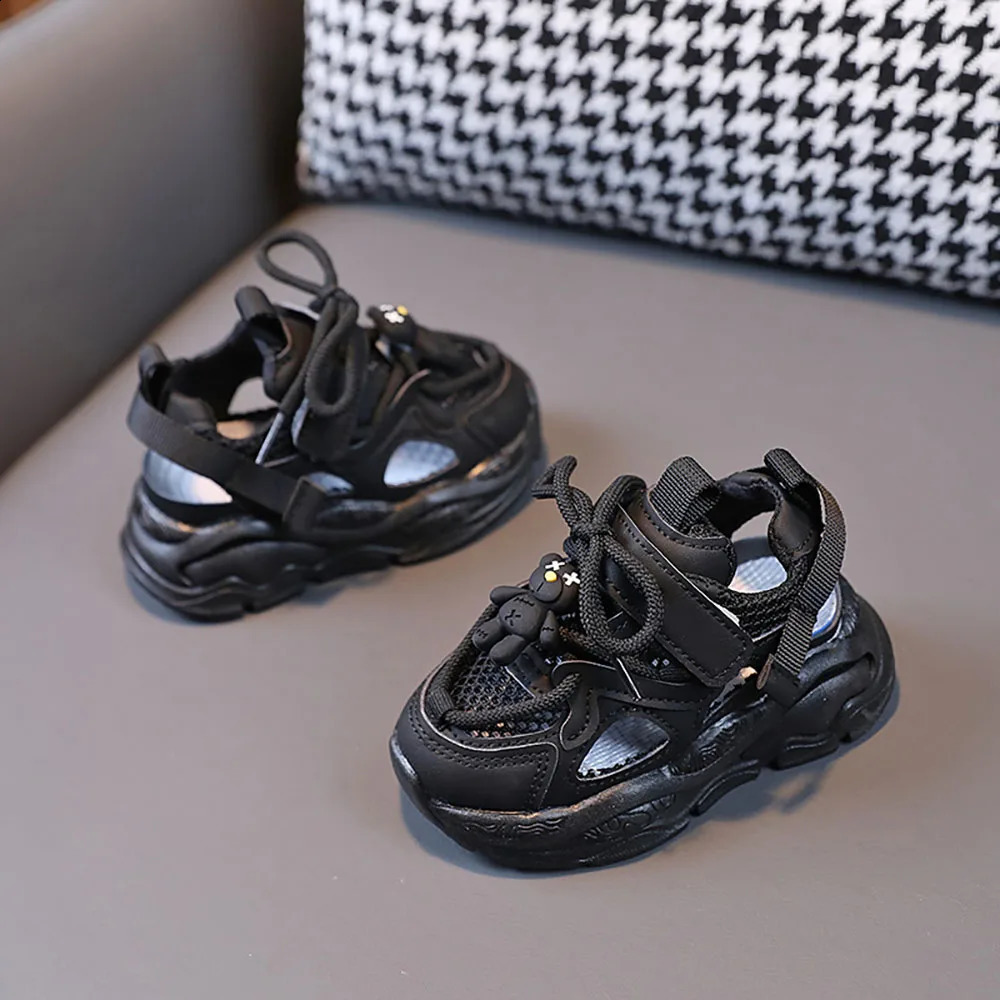 Summer sports shoes suitable for childrens mesh breathable boys and girls sports shoes Korean style cute bear childrens outdoor shoes childrens shoes 