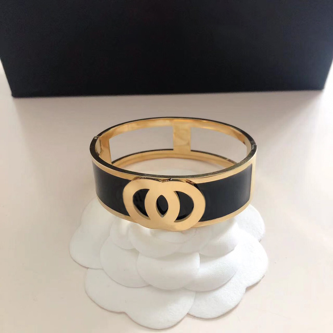Designer Bracelet Women Wristband 18K Gold Bracelet Stainless Steel Black Wide Bangle High Quality Wedding Party Gift