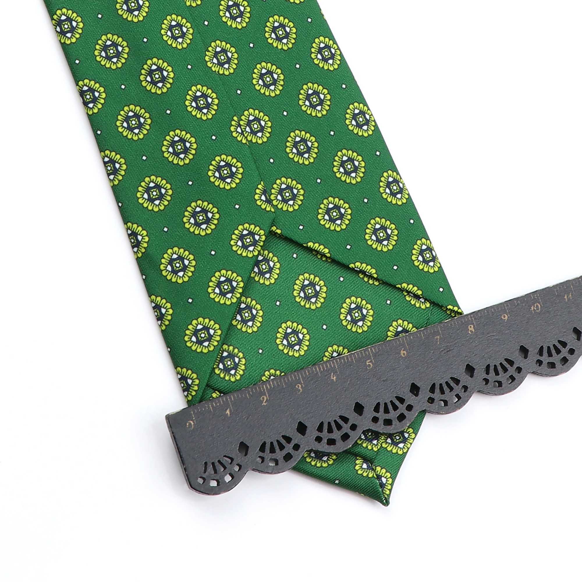 Novelty Bohen Tie Mens Fashion Smooth Round Neck Tie Tight Blue Green Red Paisley Flower Gravata Mens Daily Clothing Gift Y240925