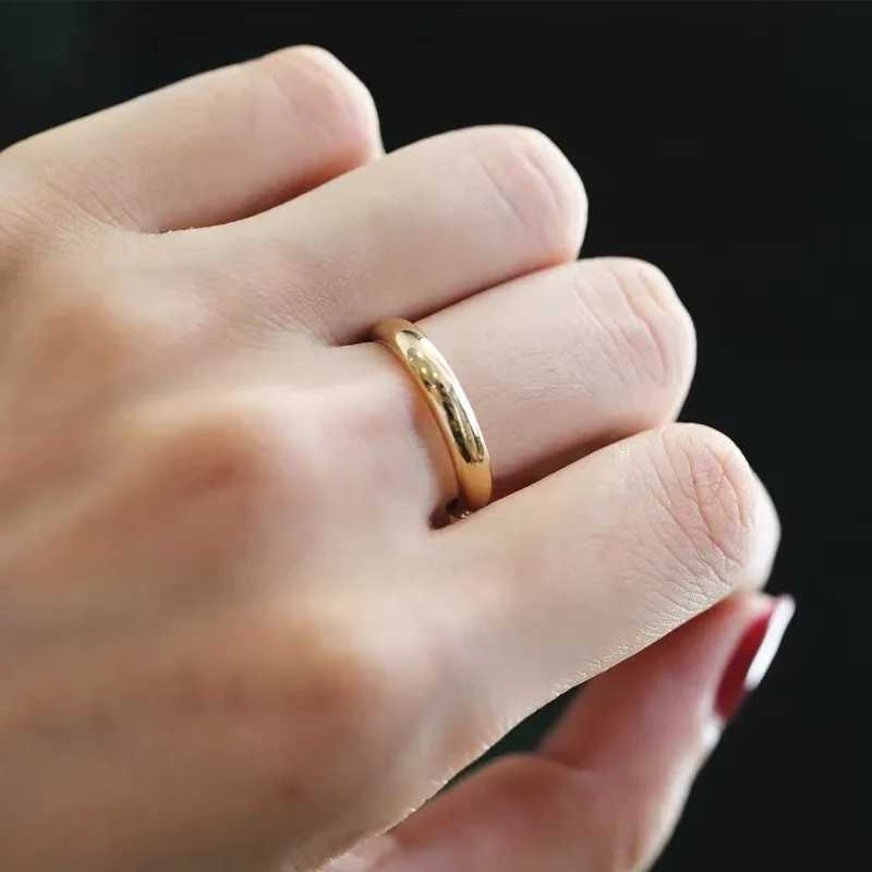 Fine 4mm round 18K gold ring that does not fade womens simple wedding band couple gift jewelry W240925