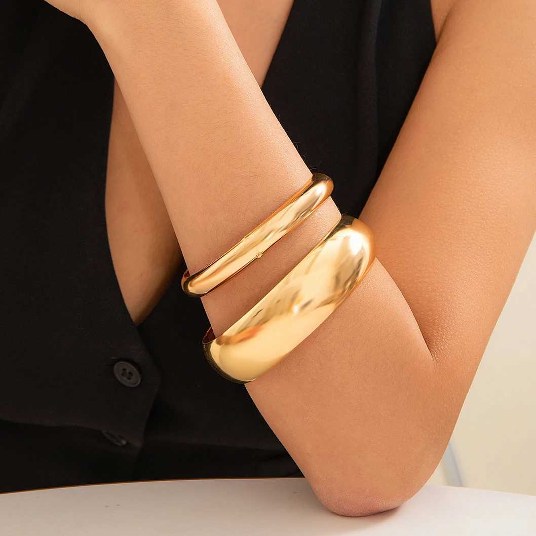 2Pcs/Set Punk Glossy Smooth Big Heavy Metal Closed Bangle for Women Retro Arm Bracelet Pulseras Grunge Jewelry Steampunk Men NewX240925