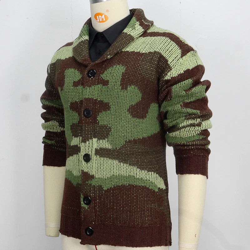 Mens Cardigan Sweater AutumnWinter Camouflage Jacquard Flip Collar Slim Fit Woolen Outerwear Jacket 240910