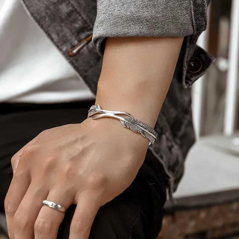 Fashionable Silver-Plated Feather Open Bracelet Wings Cuff B Angles for Men and Women Punk Trend Casual JewelryX240925
