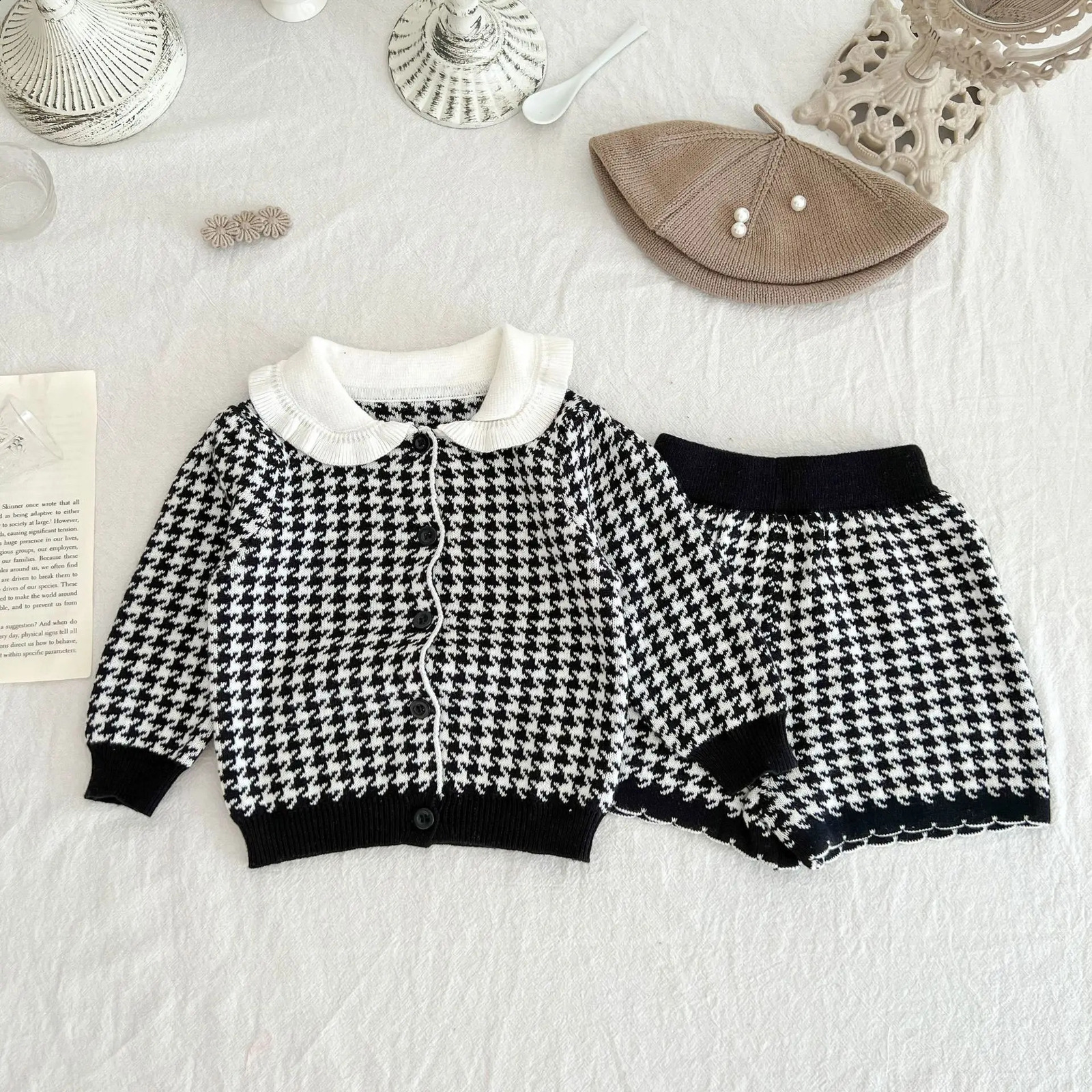 Spring and autumn born baby boy girl princess coatshort lapel cardigan childrens fashionable clothing 240925