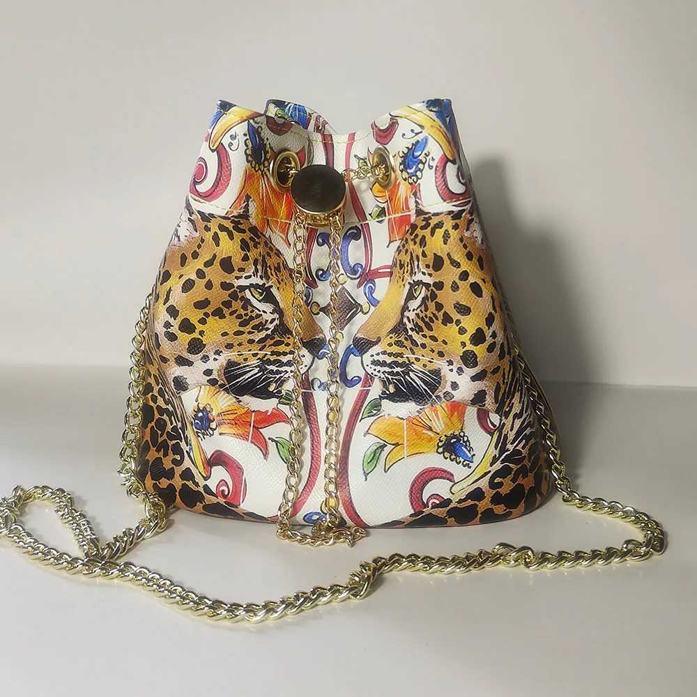 Bag Womens 2024 New This Year Popular Small Bucket Bag Premium Texture Super Hot e-Shoulder Crossbody Tote Bag Z240924
