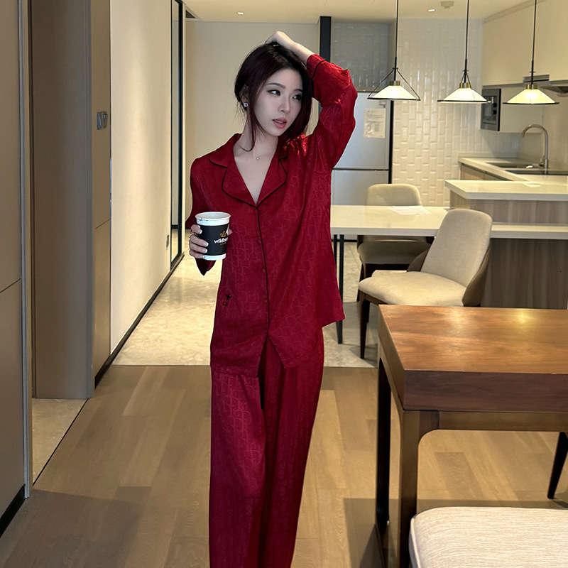 2024 Autumn Highend Two Piece Long Sleeved Pant Jacquard Embroidery Set Women Sleepwear Fashion Seasonal Ins Style Pama