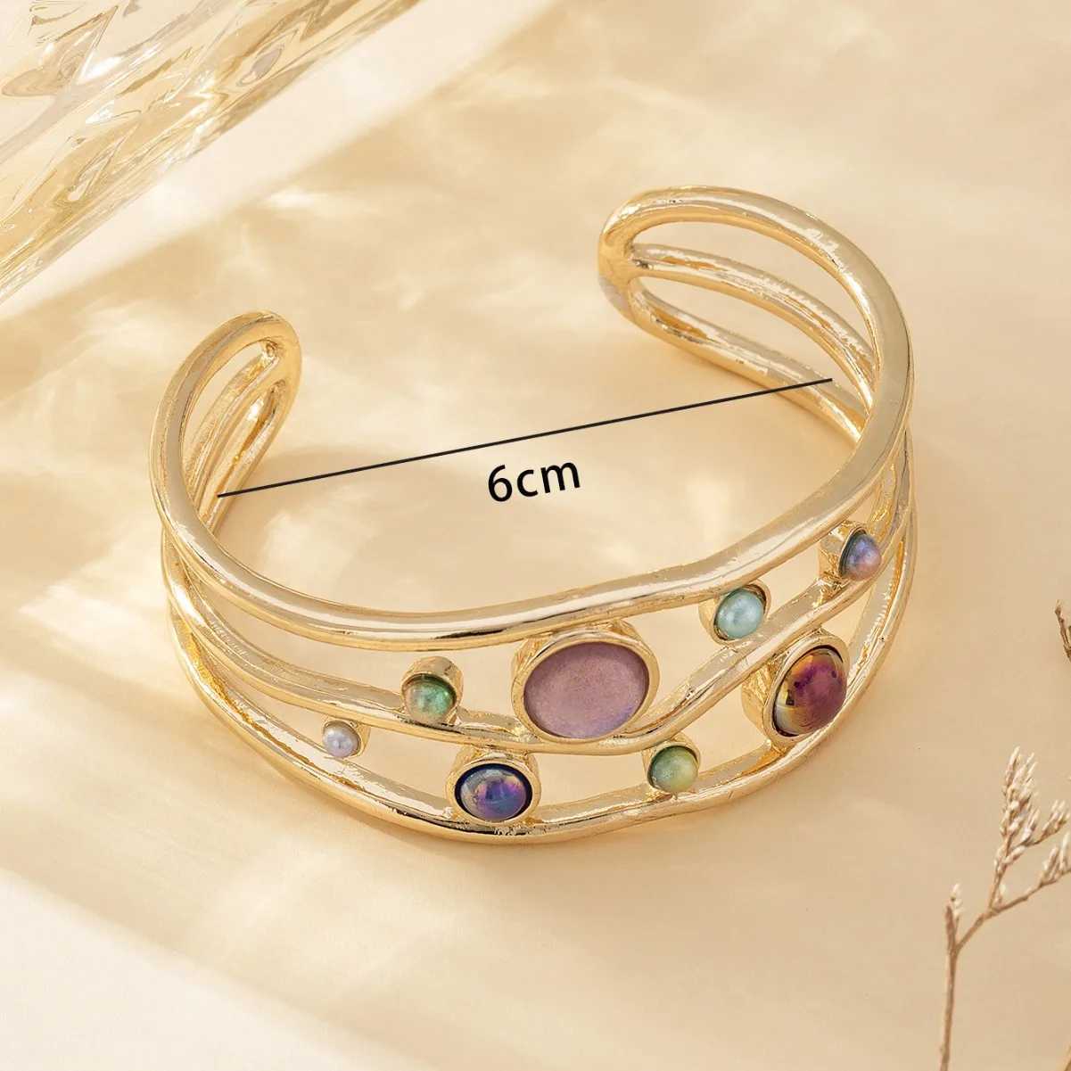 New Exaggerated Metal Gemstone Inlaid Open Bangle with High-end Bohemian Ethnic Style Bracelet Fashionable Jewelry AccessoriesX240925