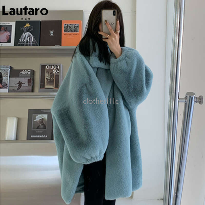 Lautaro Winter Oversized Warm Soft Fluffy Faux Fur Coat Women Drop Shoulder Long Sleeve Casual Loose Korean Fashion 2021