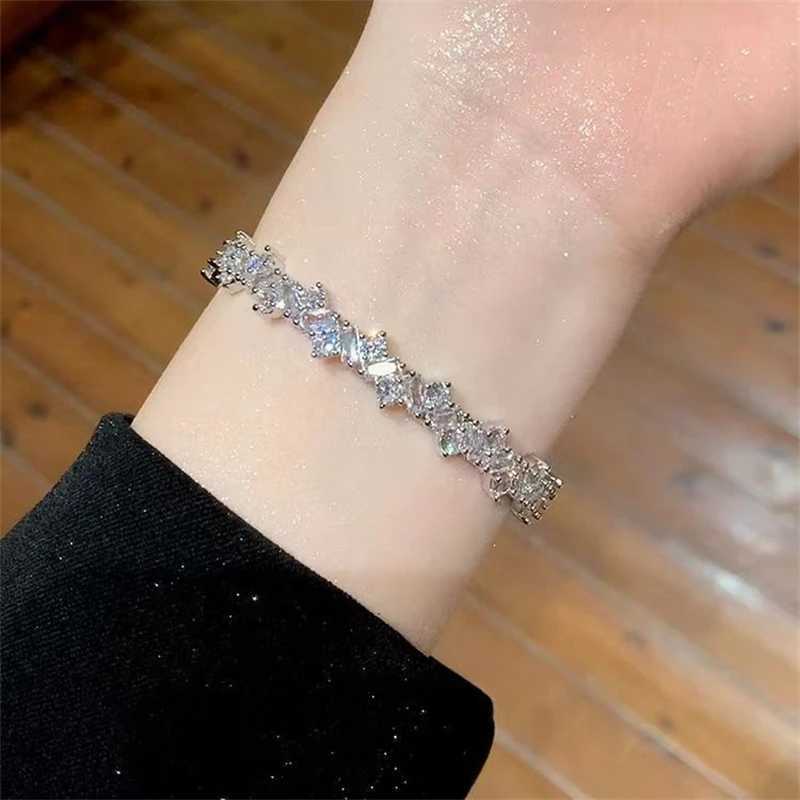 Silver Plated Full Rhinestone Open Bangle For Women 2023 New Design Luxury Hollow Versatile Bracelet Wedding Jewelry Party GiftX240925