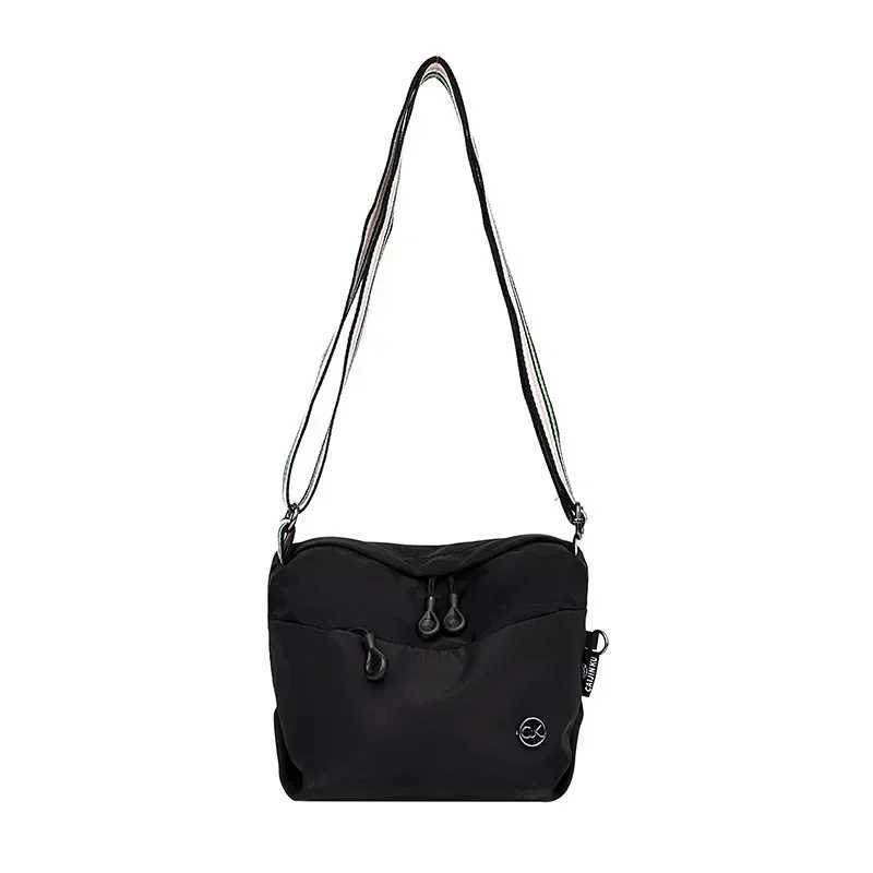 Korean style trendy literary simple shoulder bag 2024 new lightweight waterproof nyl cloth bag ladies casual messenger bag Z240924
