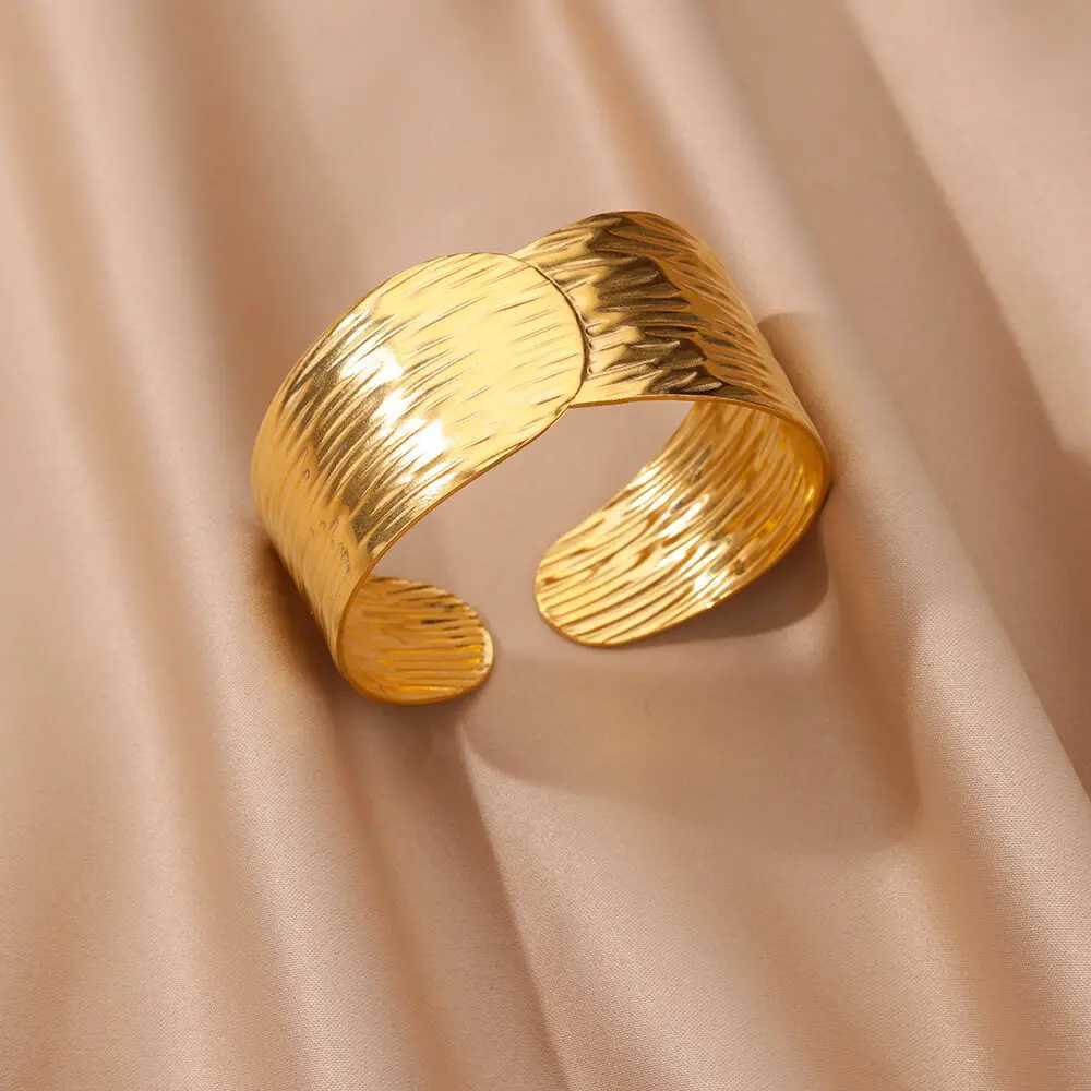 Stainl Steel Wide Bangles for Women Luxury Gold Color Open Chunky Cuff Bangle Bracelet femme Vintage Wedding Jewelry GiftXJ250109