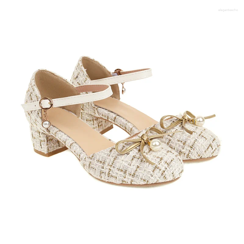 2025 S Fashion Designer Sandals Women Classic Lolita Sweet Lace Round Toe Bows Buckle Med Heeled Girls Mary Janes Pumps Princess Dress Shoes