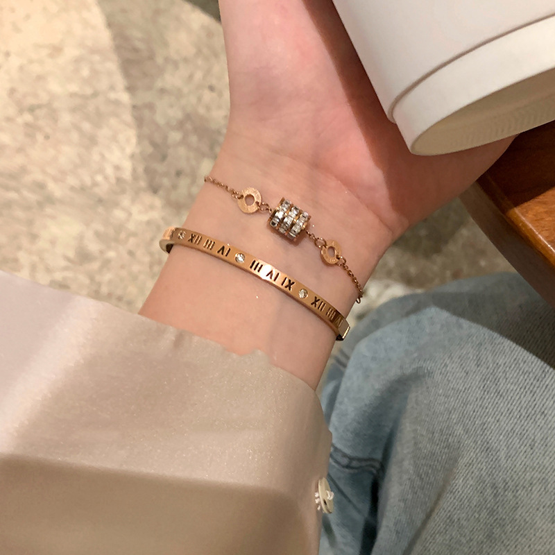 2025 new Bracelet For Women Designer jewelry Bracelets Gold Sier Plate Dia Fashion Charm Chain Wedding Gift Party Free shipping