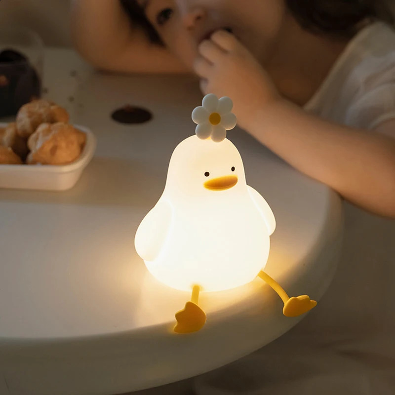 Creative night light for charging and pressure relief in girls and rens bedrooms with lantern duck silicone lights 240919