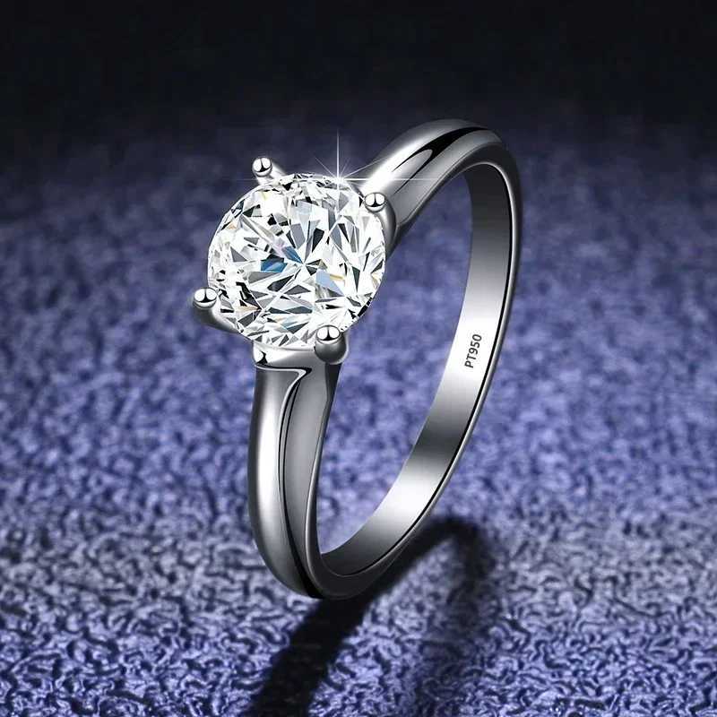 Classic 1-carat VVS Diamond Moissanite Ring Never Fades Original PT950 Platinum Ring Womens Eternal Wedding Jewelry W240925