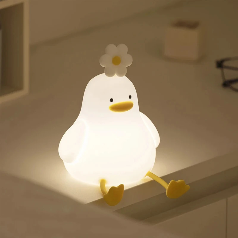 Creative night light for charging and pressure relief in girls and rens bedrooms with lantern duck silicone lights 240919