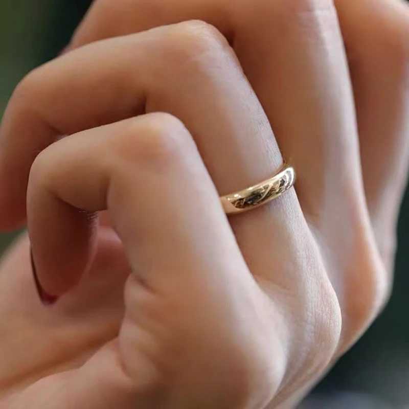 Fine 4mm round 18K gold ring that does not fade womens simple wedding band couple gift jewelry W240925