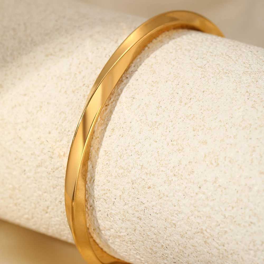 Stainless Steel Bracelets Minimalist Temperament Adjustable opening Fine Bracelet For Women Jewelry Banquet Personality DesignrX240925