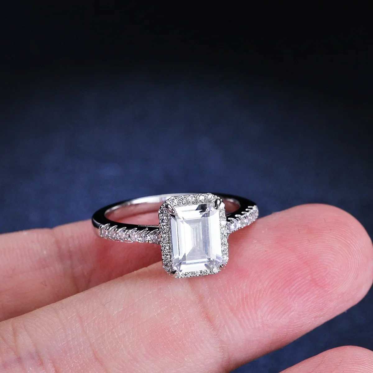 Luxury Platinum PT950 Mo Silica Diamond Ring Womens Wedding Ring Geometry 2 Ct Diamond Ring Jewelry Rectangular Jadeite W240925