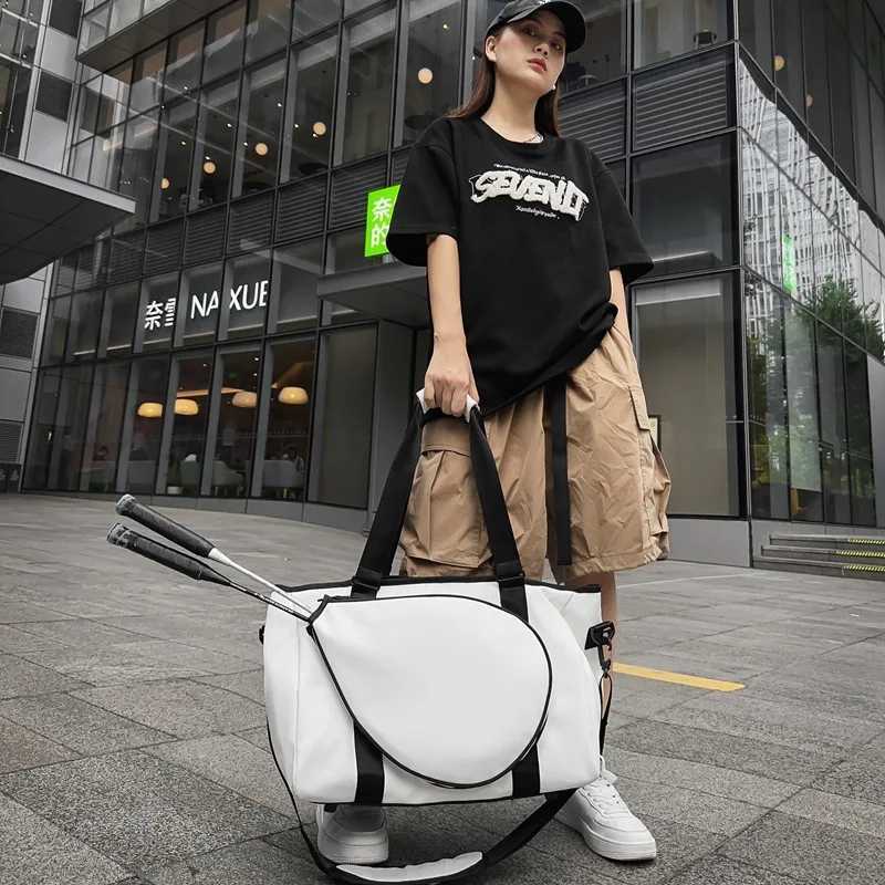 Tennis shoulder bag sports bag portable womens tennis racket outdoor clothing badminton racket fitness bag W240925