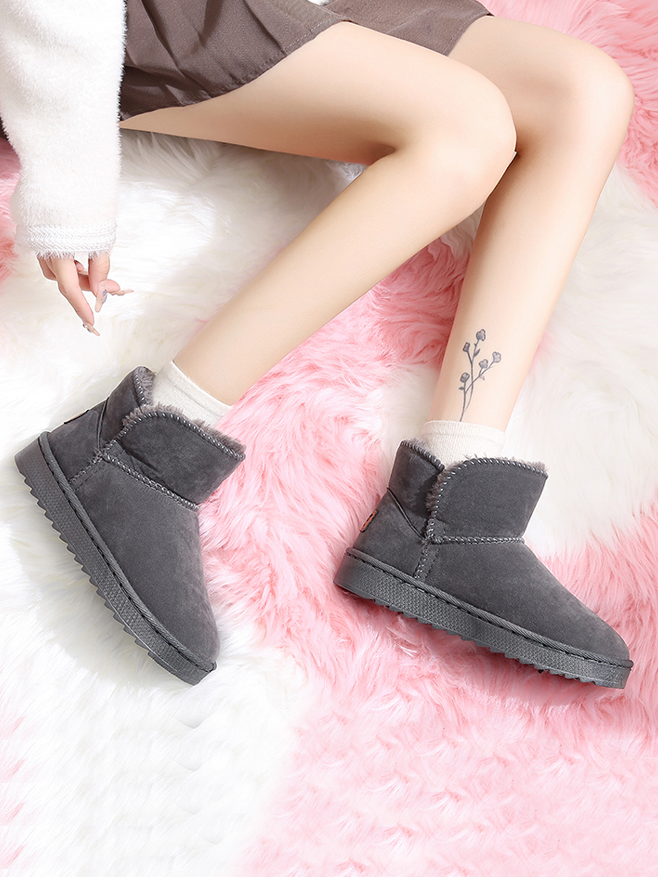 Insulated Women's Snow Boots for Cold Weather - Durable & Comfortable