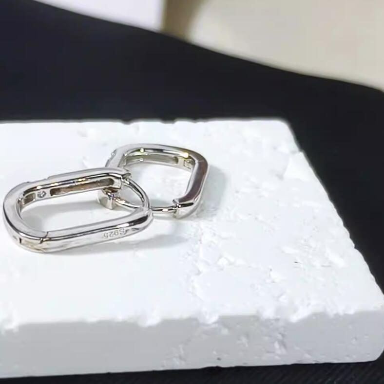 2024 Brand Simple Sterg Sier Moissanite Dia Women's Clip-On Earrings