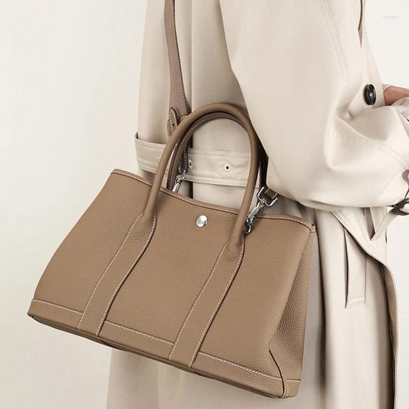 Bucket Shoulder Bag Women's Genuine Leather Crossbody Handbag - Large Capacity, Hundred Popula Style For Leisure & Shopping