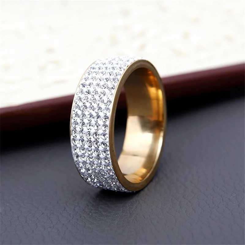 Hot selling retro style womens steel ring 5-row transparent crystal jewelry fashionable stainless steel engagement and wedding ring W240925