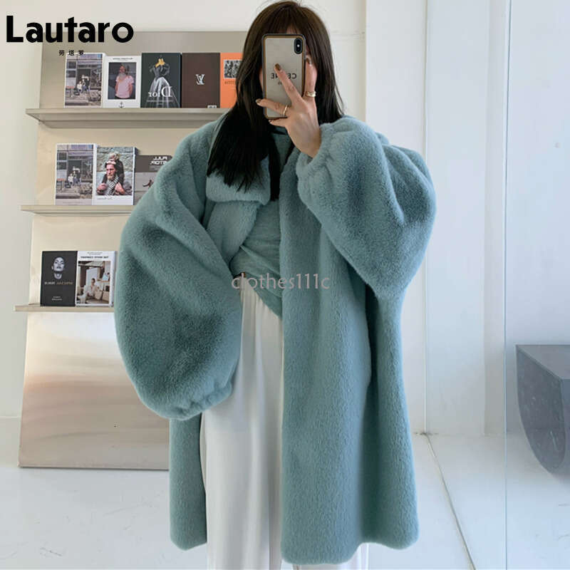 Lautaro Winter Oversized Warm Soft Fluffy Faux Fur Coat Women Drop Shoulder Long Sleeve Casual Loose Korean Fashion 2021