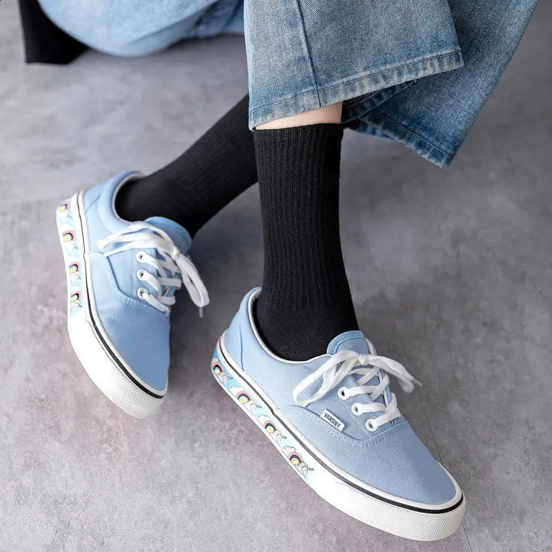 5 Pairs Men Crew Socks Black And White Middle Tube Streetwear Soft Breathable Cotton Casual Socks 240925