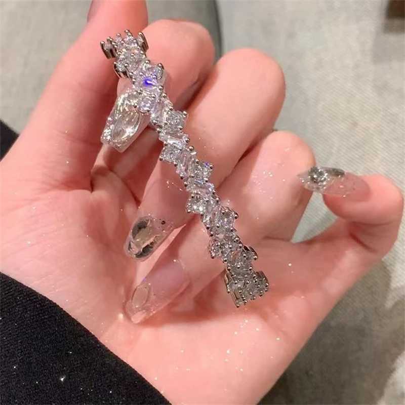 Silver Plated Full Rhinestone Open Bangle For Women 2023 New Design Luxury Hollow Versatile Bracelet Wedding Jewelry Party GiftX240925