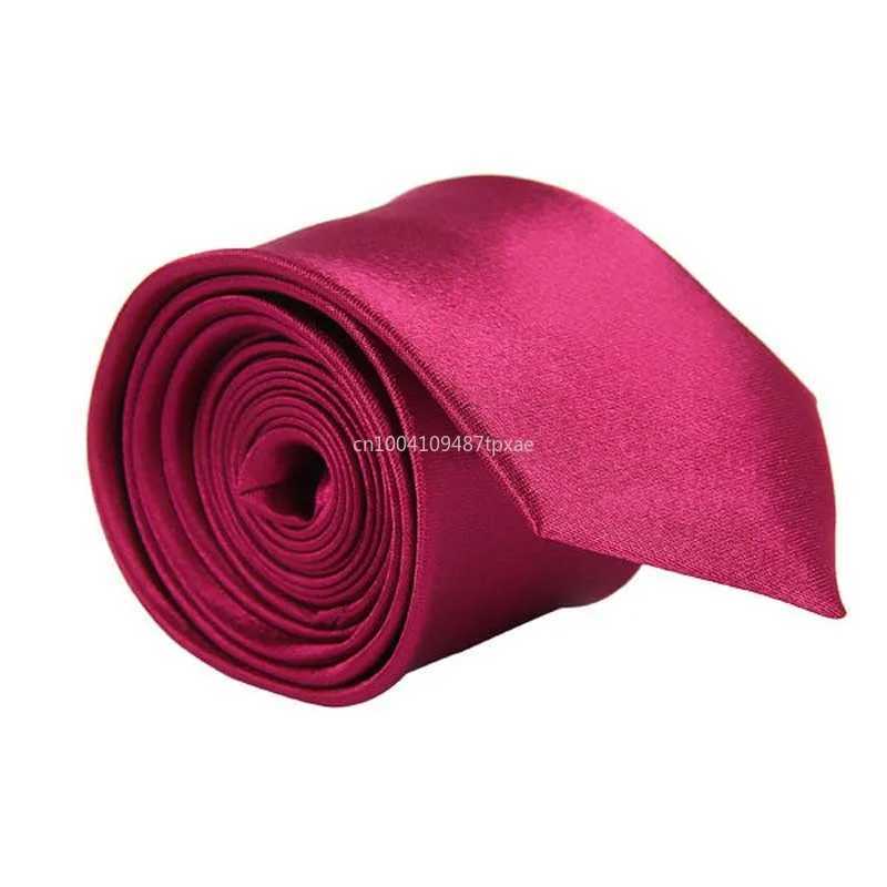Fashionable narrow casual arrow slim red collar ultra-thin black tie mens 5cm accessory party formal tie simple Y240925