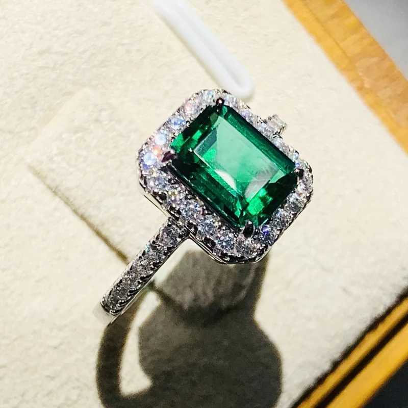 Huitan Square Green CZ Womens Ring Anniversary Party Luxury Accessories Elegant Womens Ring Gifts Trendy Jewelry W240925