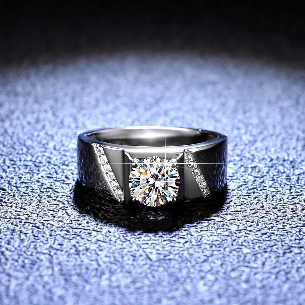 Platinum PT950 Moissanite Diamond Ring Mens Simple and Elegant Boss Mens Wedding Ring Mens Free Shipping Items W240925