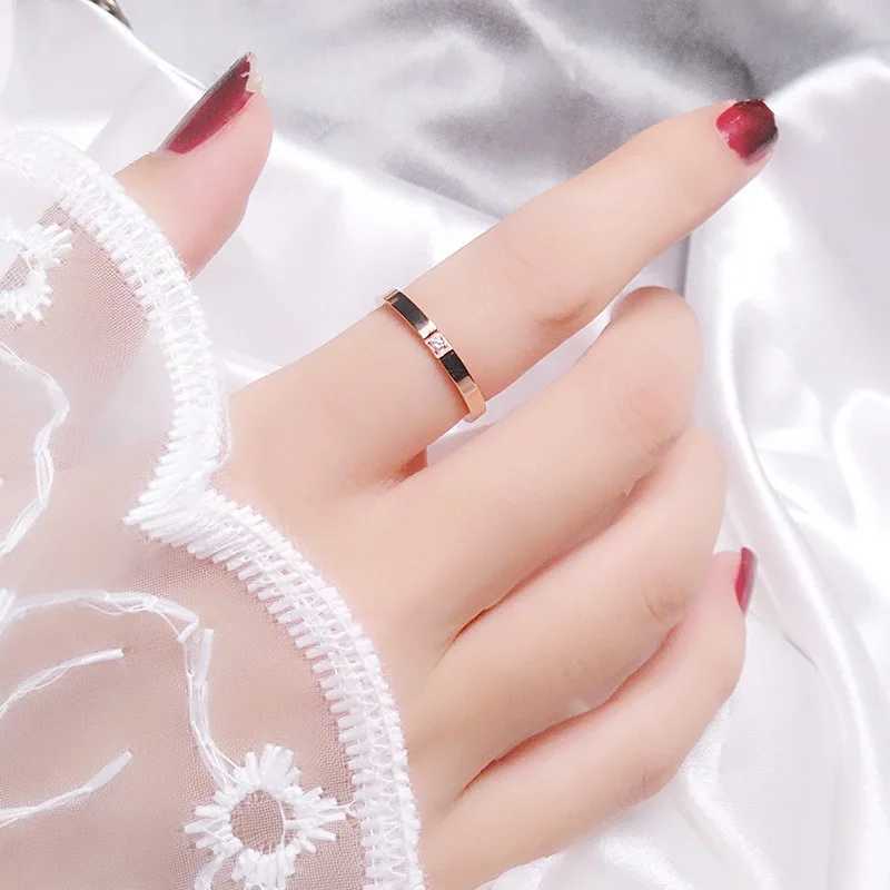 2mm simple titanium steel couple ring womens wedding ring with single rhinestone US size 4 5 6 7 8 9 10 W240925
