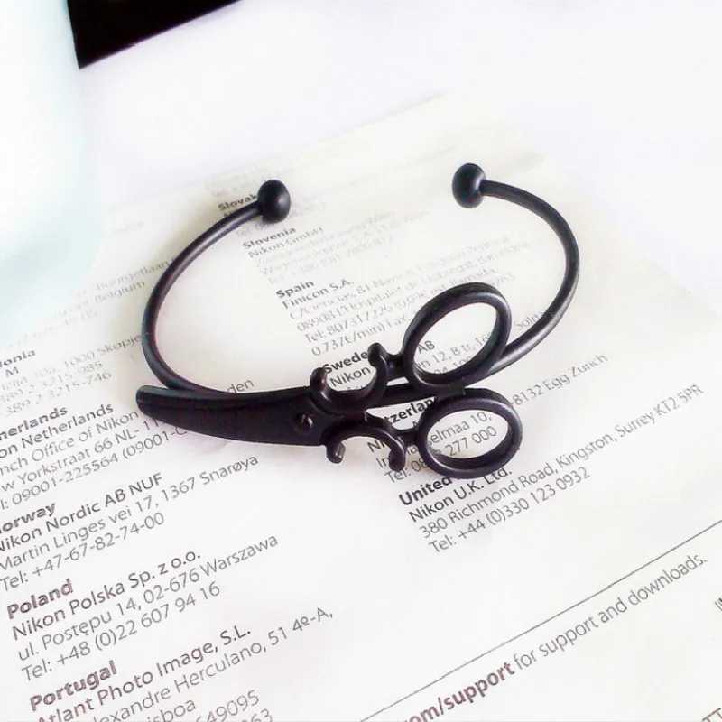 Creative Charm Bracelet Bangle Personality Scissors Shape Design Simple Open Bracelet Adjustable Women Statement Jewelry GiftX240925