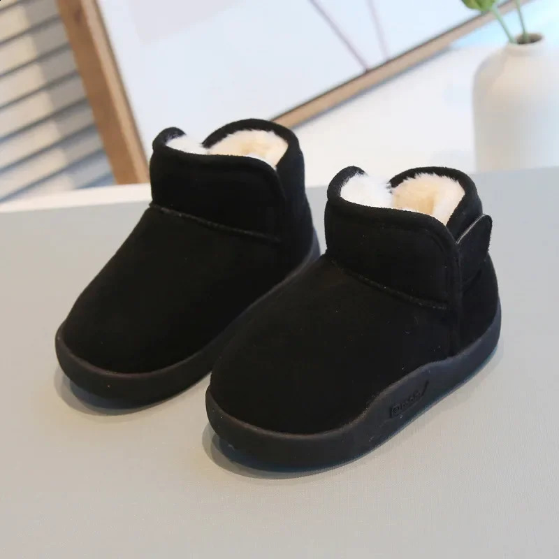 Winter childrens snow boots anti slip and warm girls cotton shoes baby shorts 240925