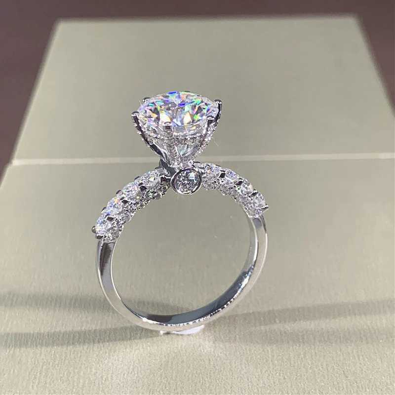 Huitans newly designed womens wedding ring silver plated AAA cubic zirconia fashionable womens finger accessory 2022 jewelry W240925