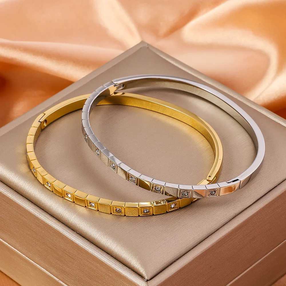Simple Block Inlaid Zircon Stainless Steel Bracelet Non Fading Buckle Opening Womens Hand Accessory Exquisite Party GiftX240925