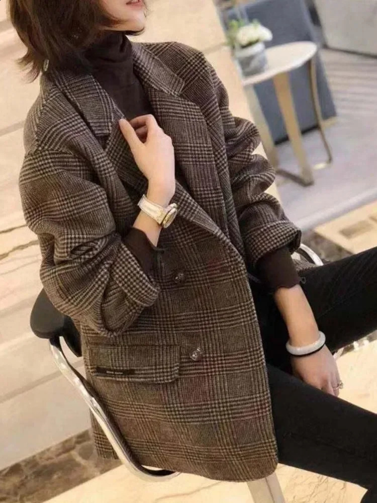 Suit Coats and Jackets Casual Lattice Loose Coat for Single Breasted Pockets Korean Fashion Womens Wool ZL12 240921
