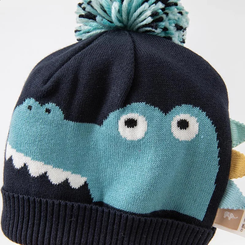 DBX193001 David Bella Winter born Boy Cartoon Hat Childrens Fashion Bucket 240925