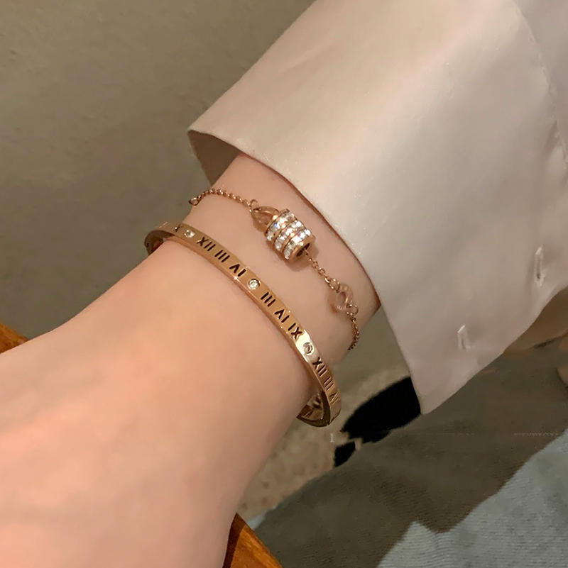 2025 new Bracelet For Women Designer jewelry Bracelets Gold Sier Plate Dia Fashion Charm Chain Wedding Gift Party Free shipping