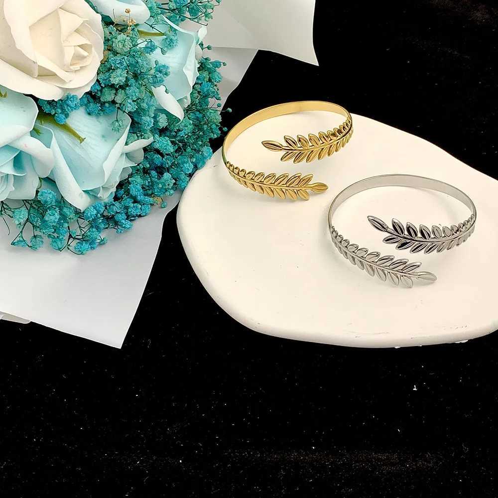 Creative Leaf Opening Bracelet for Women Classic Stainless Steel Wheat Ear Shape Adjustable Bangle Wedding Party JewelryX240925