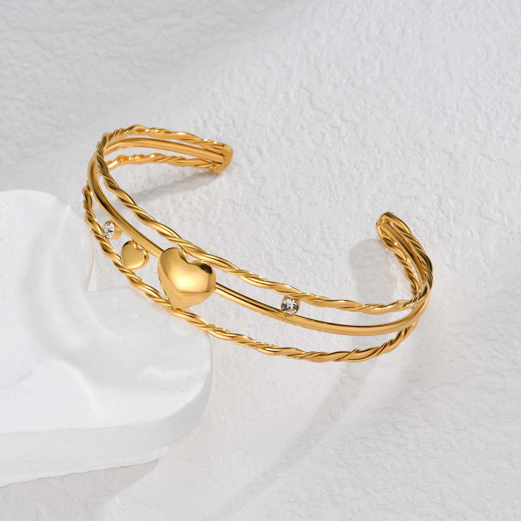 2024 New Punk Hollow Heart Open Bangle Cuff Bracelet Stainless Steel Vintage Zircon Charm Bracelets for Women Mom Jewelry GiftsX240925