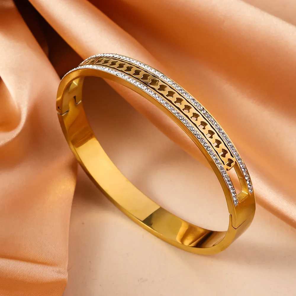 New Hollow Double Row Zircon Buckle Open Stainless Steel Bracelet Non Fading Exquisite Womens Jewelry AccessoriesX240925