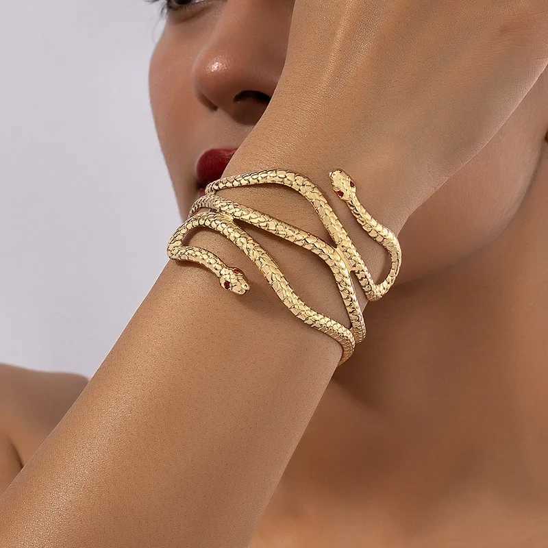 Hip Hop Fashion Snake Bracelet For Women Girls Geometric Holiday Party Gift OL Fashion Jewelry B056X240925