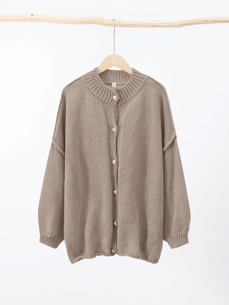 Casual Cardigan Women Sweater Loose Single Breasted Oneck Fashion Sweaters 2024 Autumn Office Female Allmatch Top Coat 240914