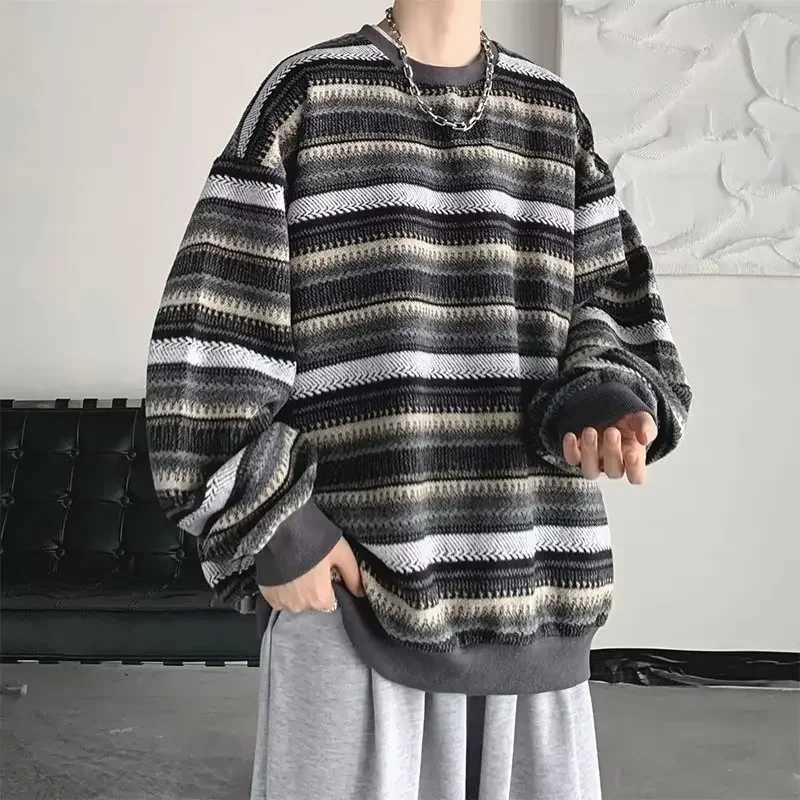 Vintage Striped Sweatshirt Mens Casual Loose Fit Round Neck Top Korean Trendy Brand Idle Style Pullover Jacket Spring AutumnX240925