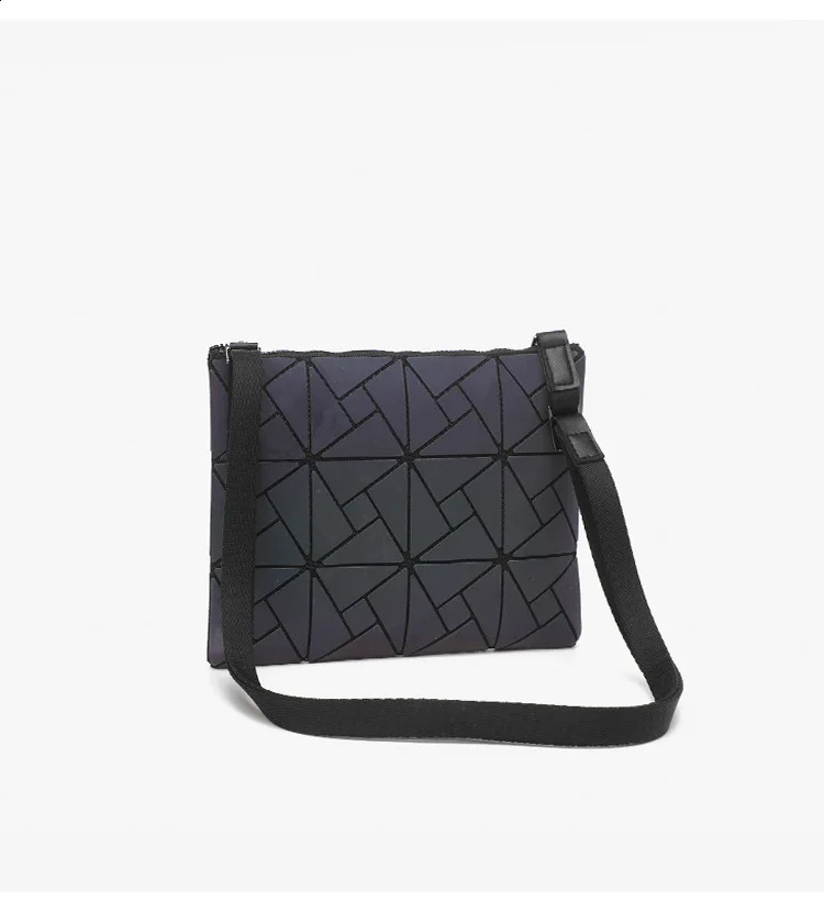 Vintgae Bag Womens Geometric Handbag Laser Diamond Grid Folding Wallet Luminous Envelope Shoulder 240923